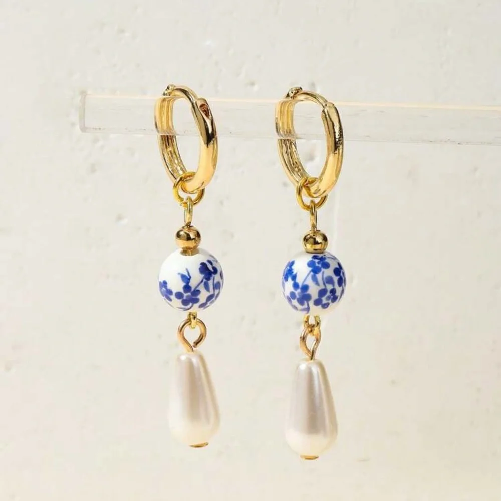 Blue & White Floral Pearl with gold huggie hoop dangle earrings ๐๐ค - Picture 2 of 2